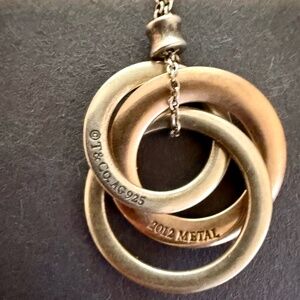 Tiffany & Co. Sterling Silver Interlocking Circles Necklace 18in Round Link